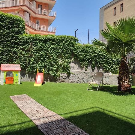 Appartamento incantevole con parcheggio e giardino Catania Esterno foto