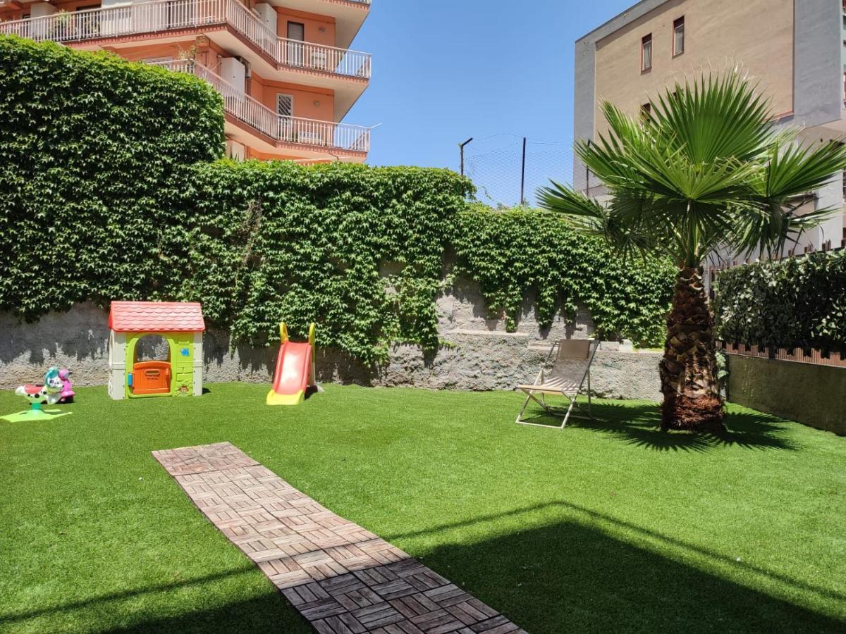 Appartamento incantevole con parcheggio e giardino Catania Esterno foto